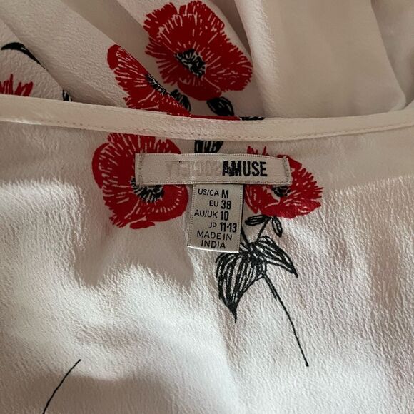 Society Amuse ivory floral print knot tie front top size M. - Picture 7 of 7